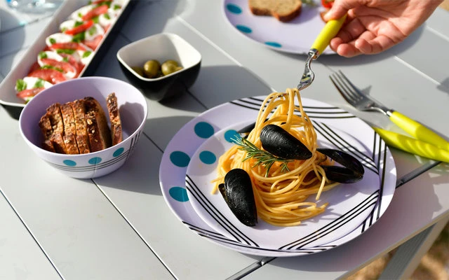 Berger Dots Melamin Geschirr-Set 16-tlg. Rot â Bild 6