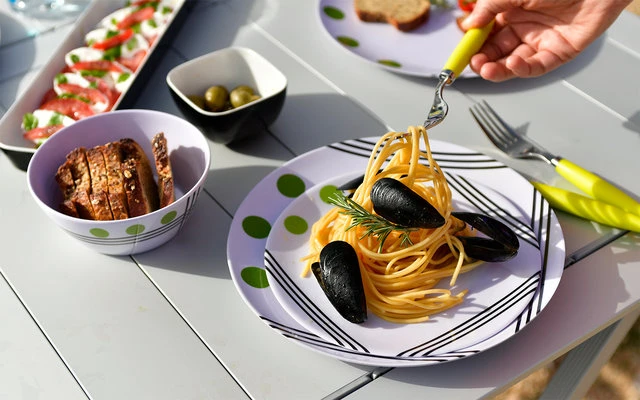 Berger Dots Melamin Geschirr-Set 16-tlg. Rot â Bild 2